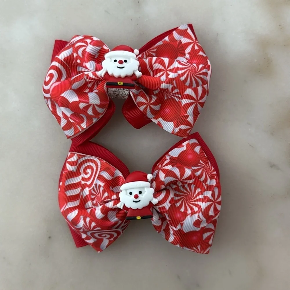 Plim Plim Colorful Hair Bow For Girls with Santa Designs Set of 4 NWOT